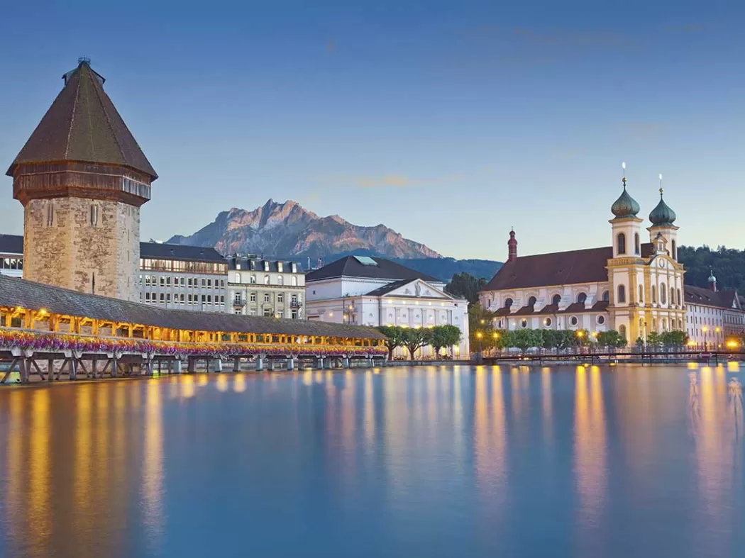 Orașul elvețian Lucerna votează pentru restricționarea închirierii Airbnb