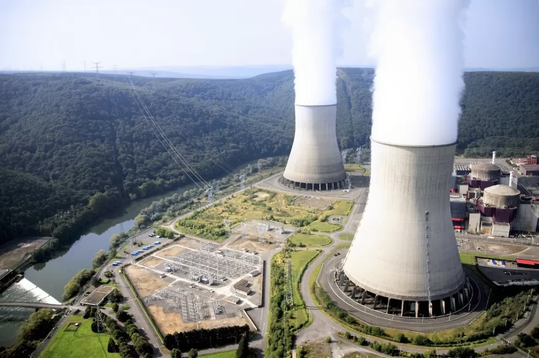 Câți MWh produce o centrală nucleară ?