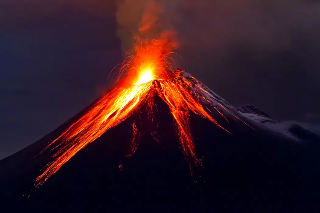 Vulcanul Mauna Loa: Cel mai mare munte de pe Pământ